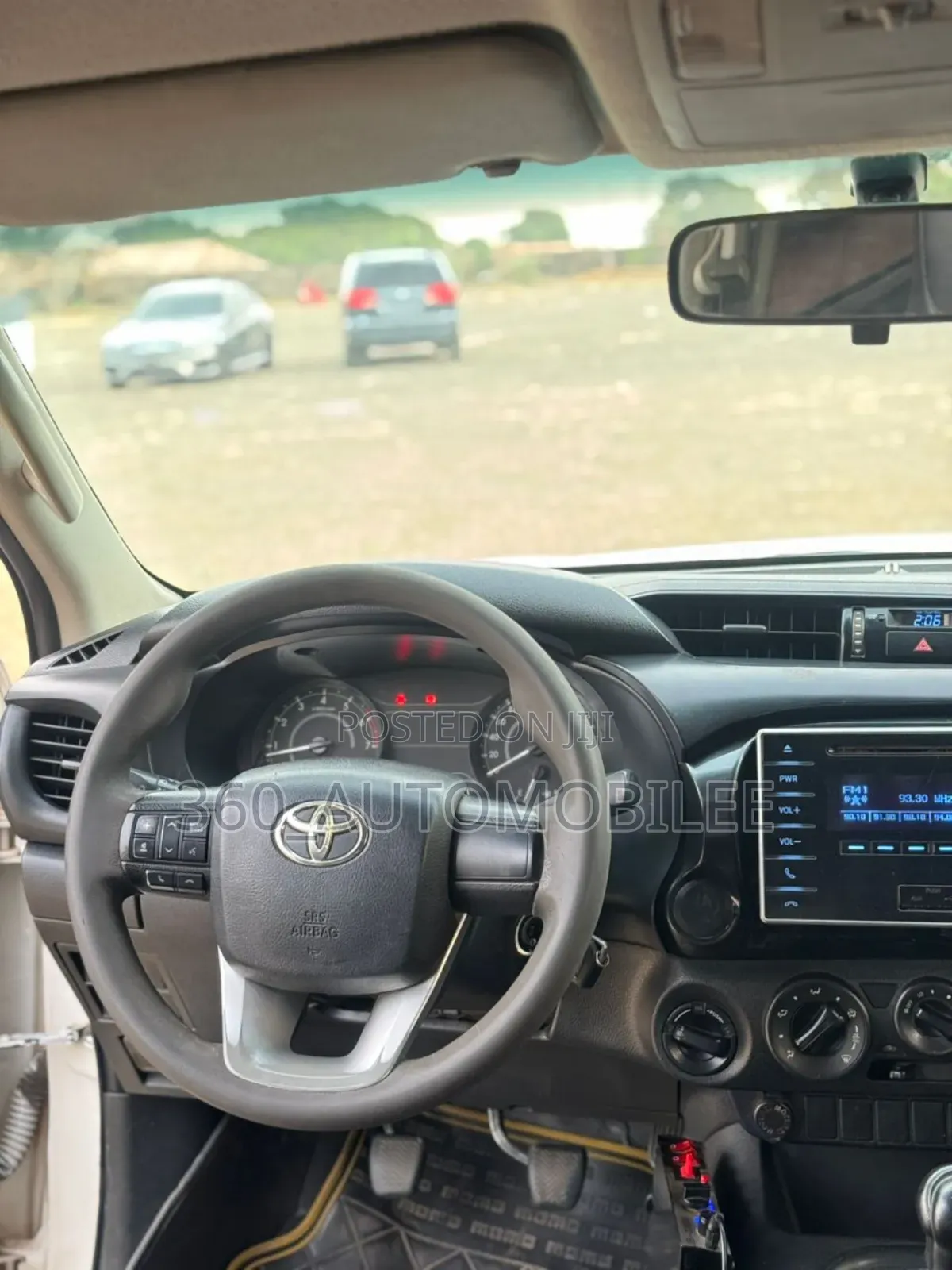 Toyota Hilux 2018 White
