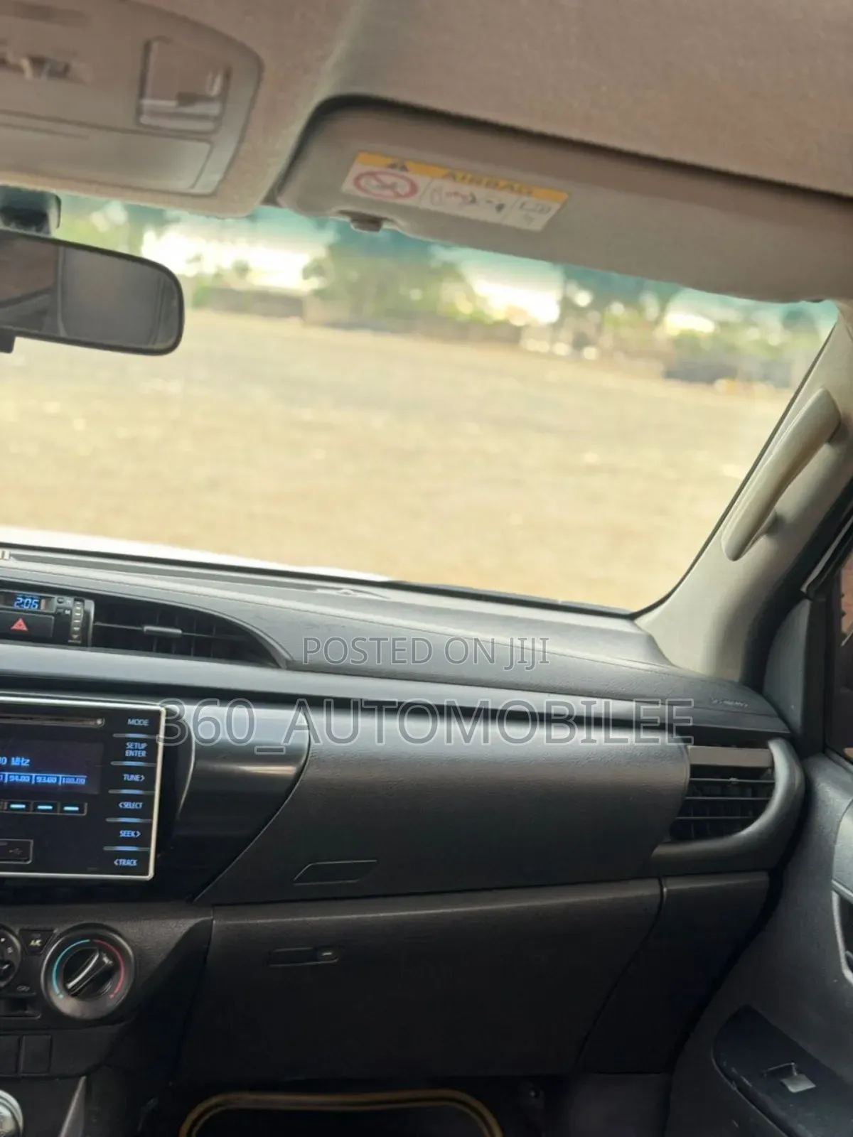 Toyota Hilux 2018 White