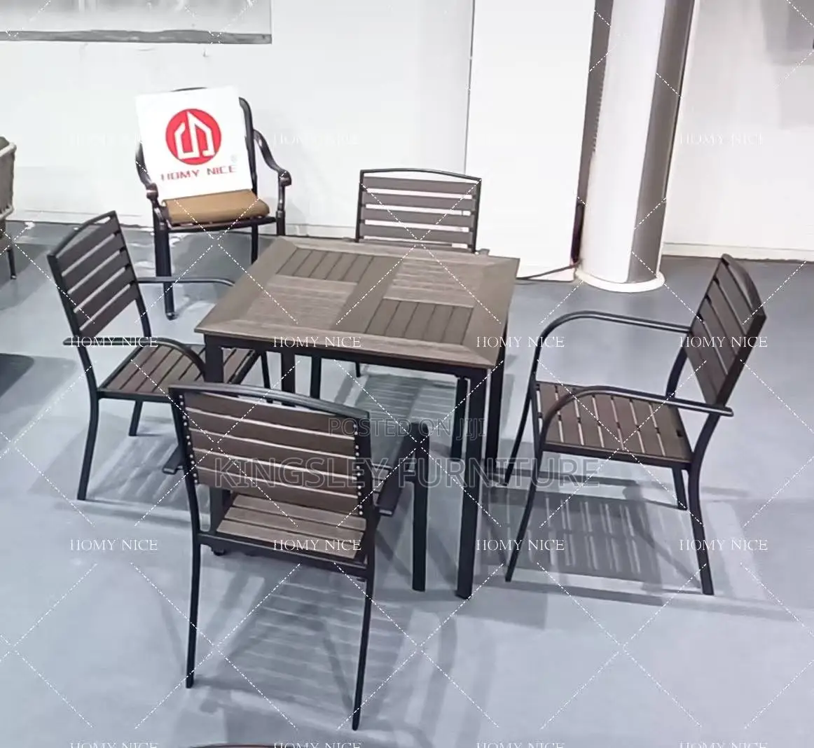 Out Door Table and Chairs