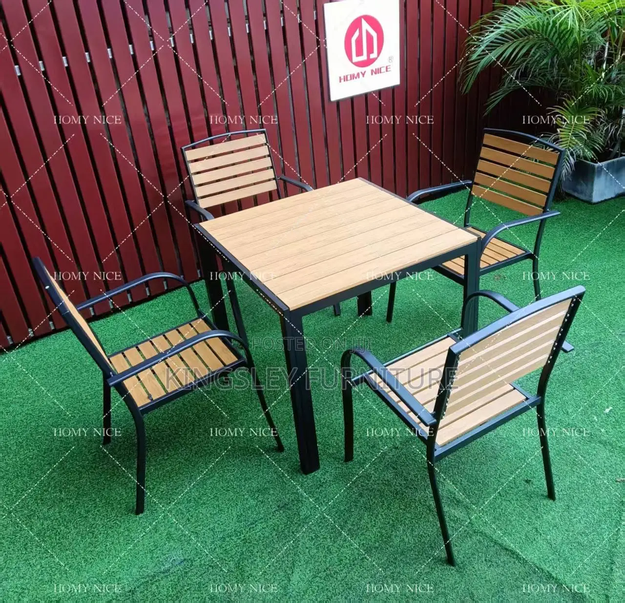 Out Door Table and Chairs