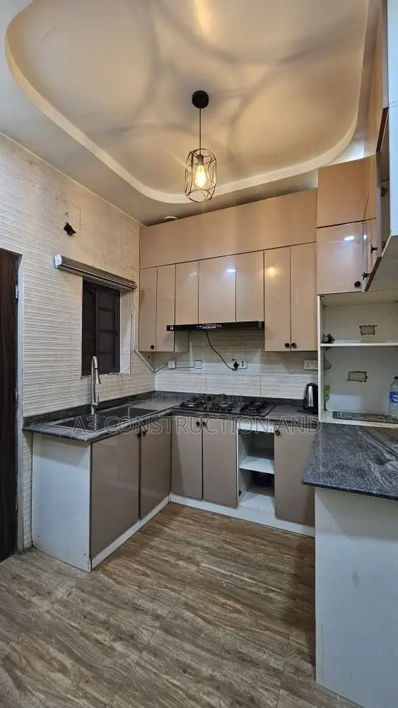 3bdrm Duplex in Onikokoro, Ojurin for rent