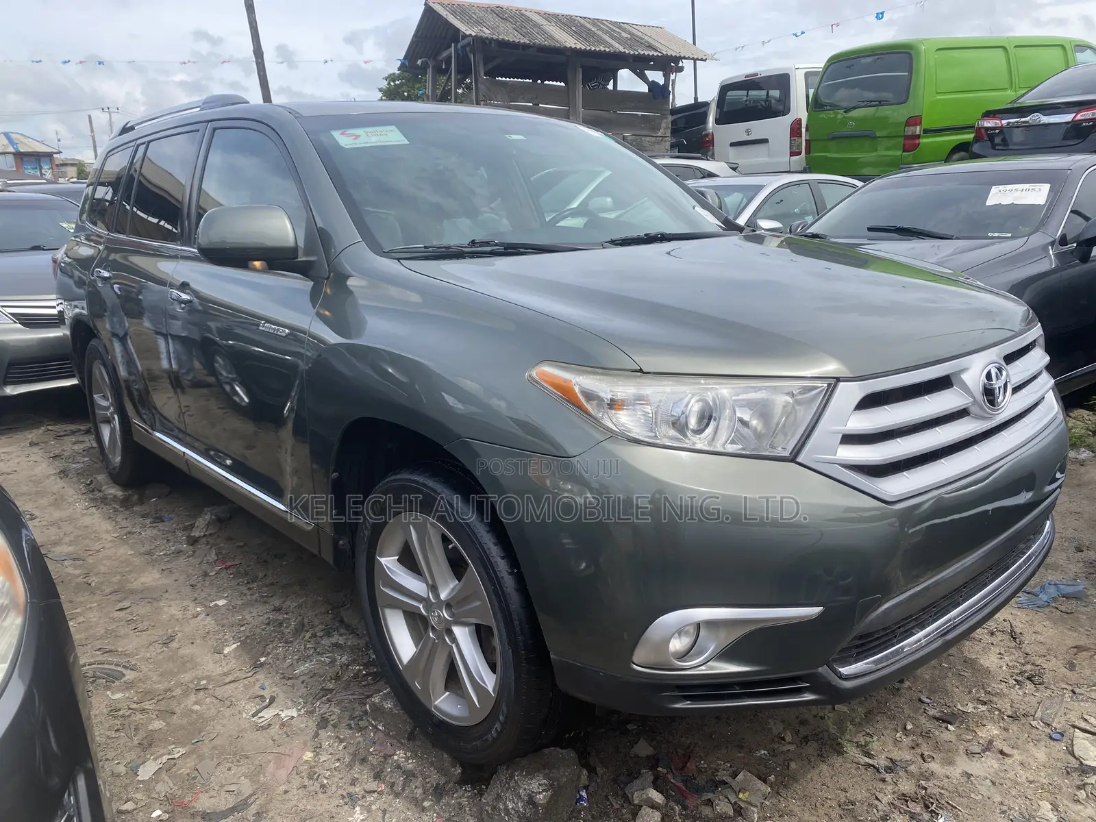 Toyota Highlander Limited 3.5l 4WD 2013 Green