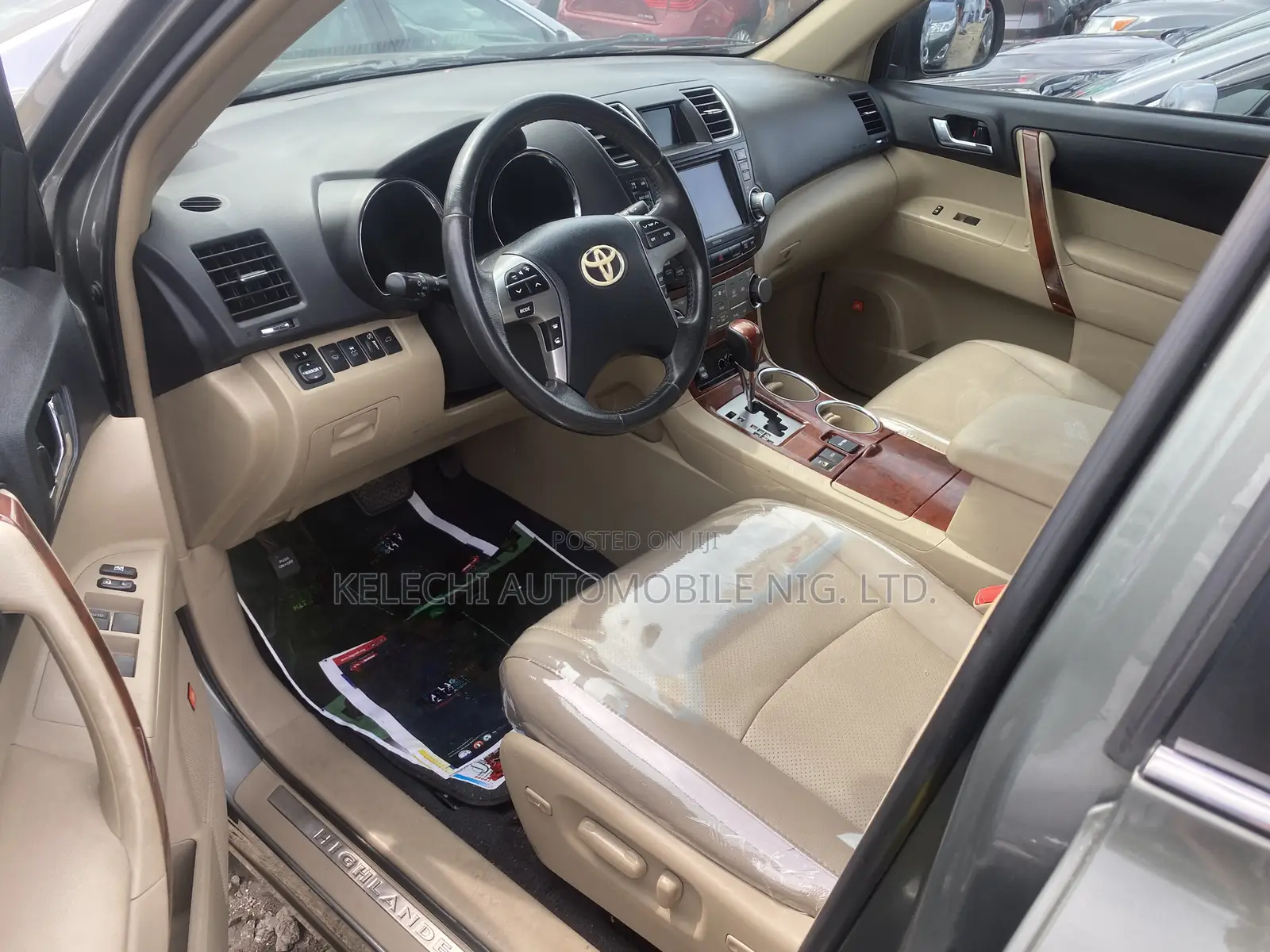 Toyota Highlander Limited 3.5l 4WD 2013 Green