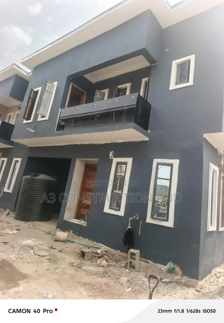 4bdrm Duplex in Okebadan Estate for rent