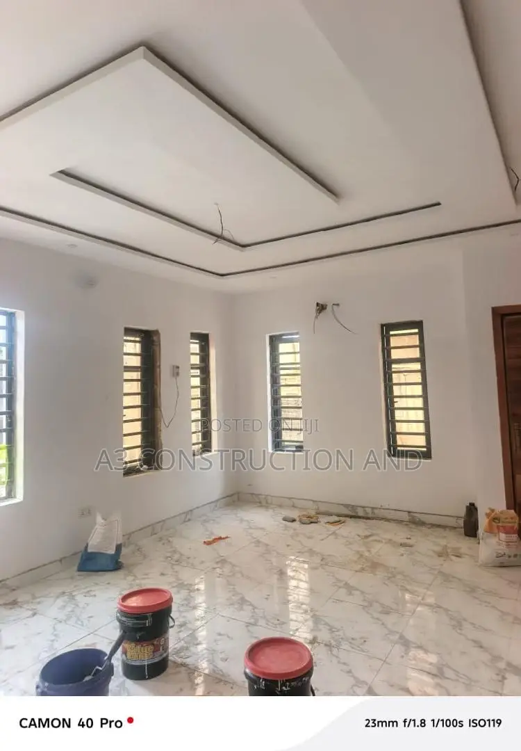 4bdrm Duplex in Okebadan Estate for rent
