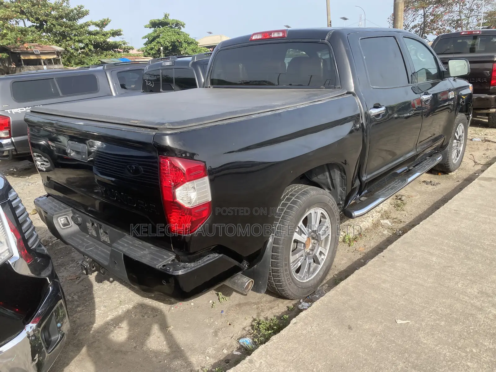 Toyota Tundra 1794 5.7L V8 4x2 CrewMax 5.6 ft. box 145.7 in. WB 2019