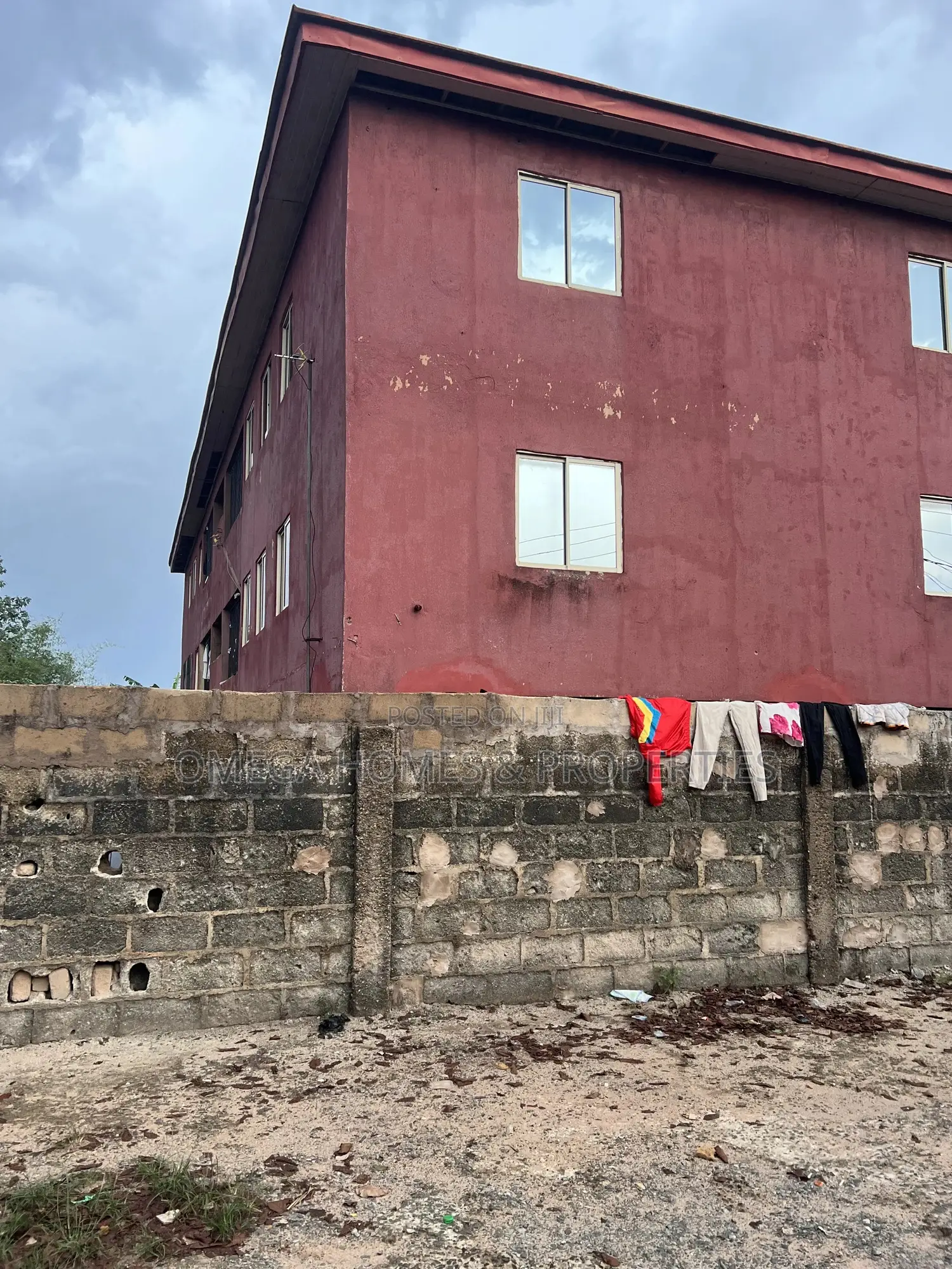 3bdrm Block of Flats in Isi Eke Estate, Umuahia for sale