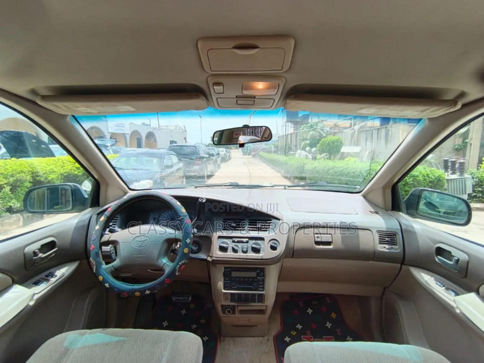 Toyota Sienna LE 2002 Gold