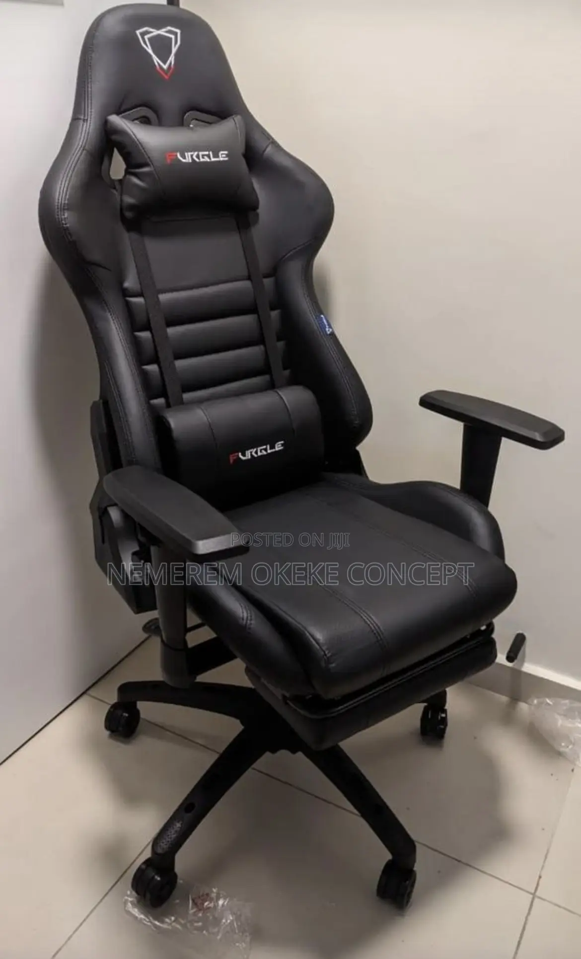 Strong and Comfortable Gaming Chair for Gamers and Streamers