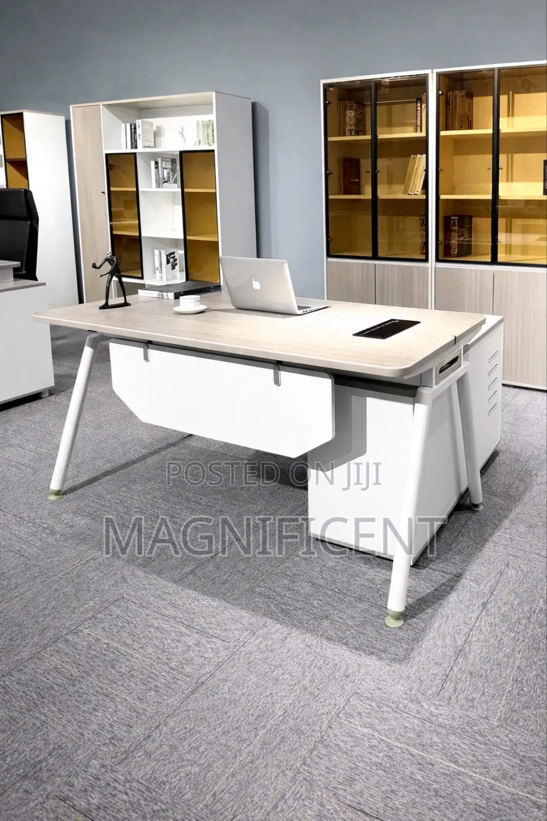 Premium Executive Office Desk – Modern Luxury Workstation