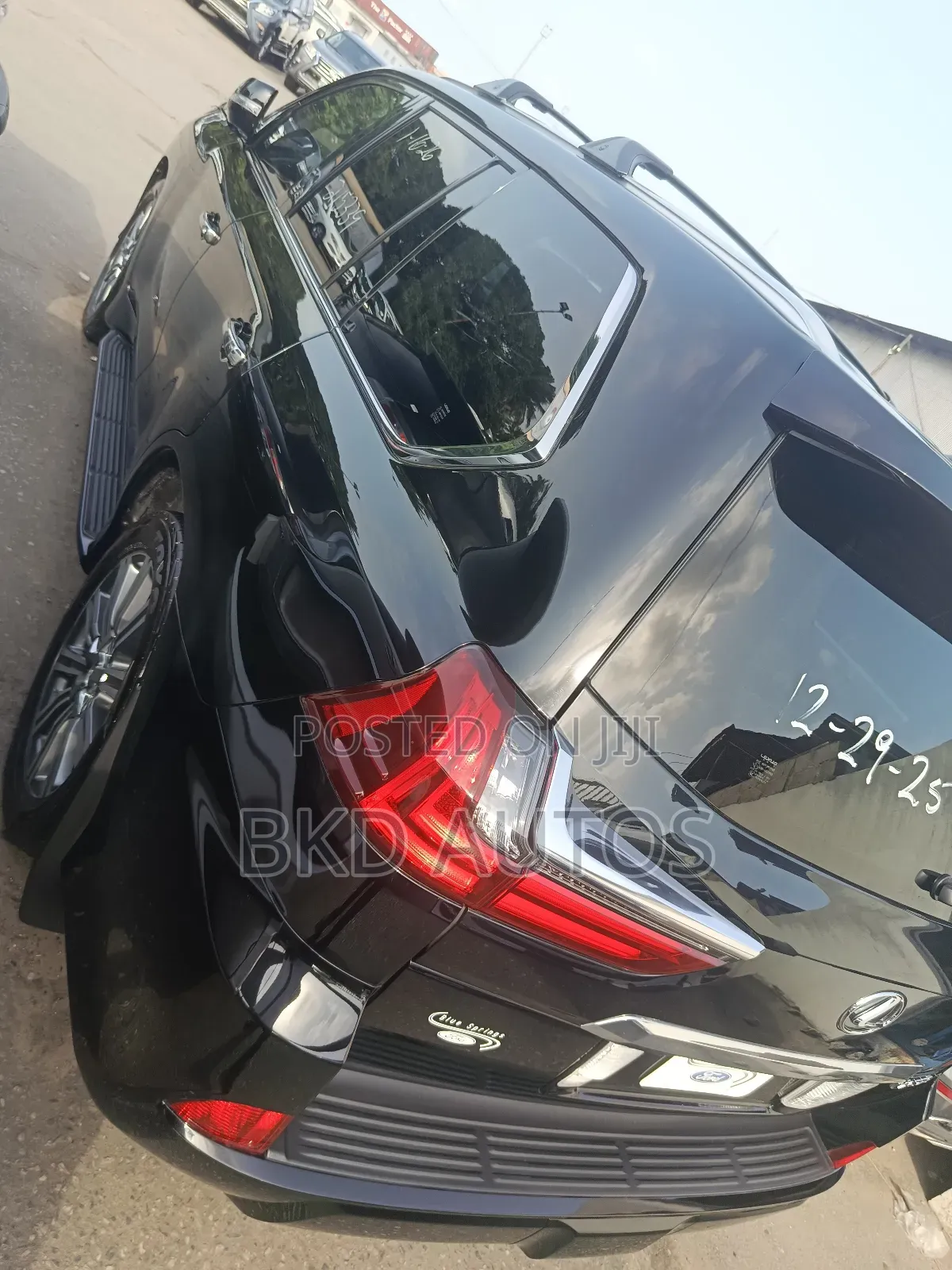 Lexus LX 570 AWD 2016 Black