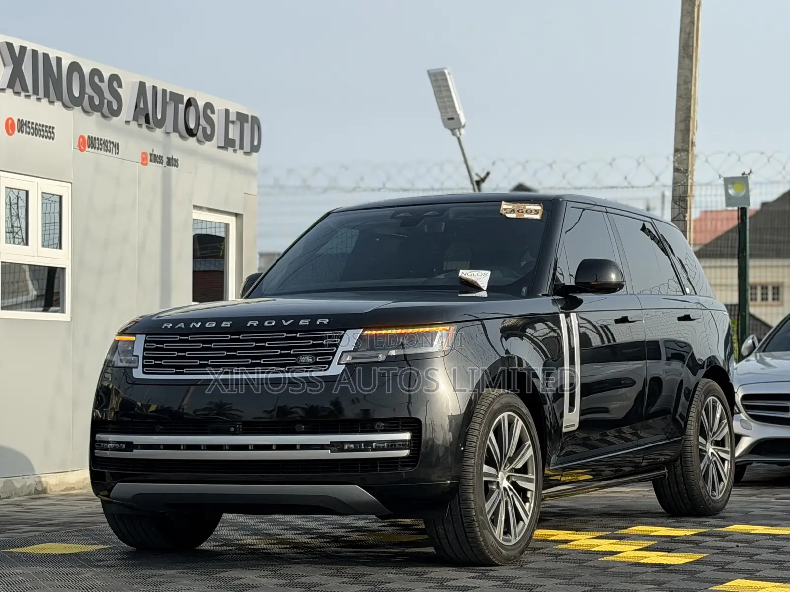 Land Rover Range Rover Vogue 2023 Black