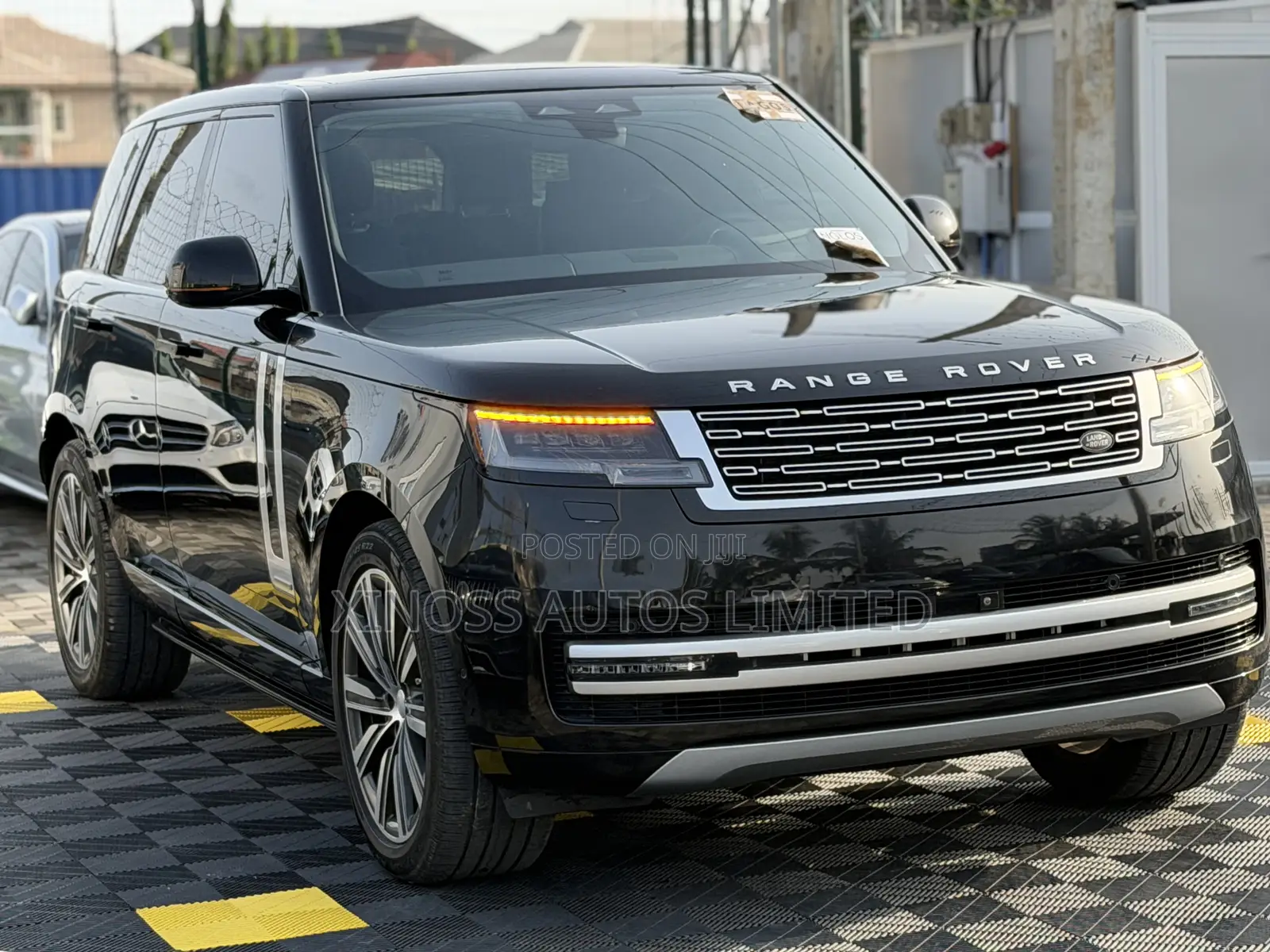 Land Rover Range Rover Vogue 2023 Black