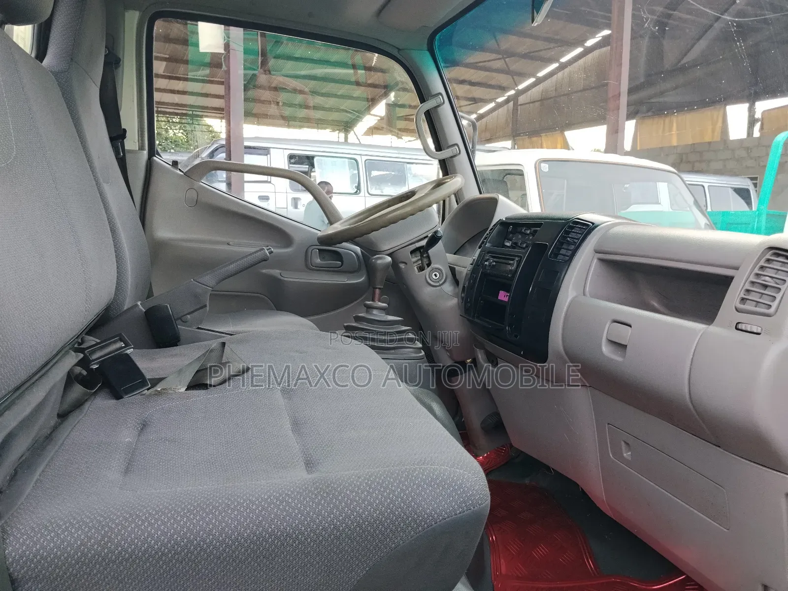 Toyota Dyna200 2007 Model White and Stainless Body