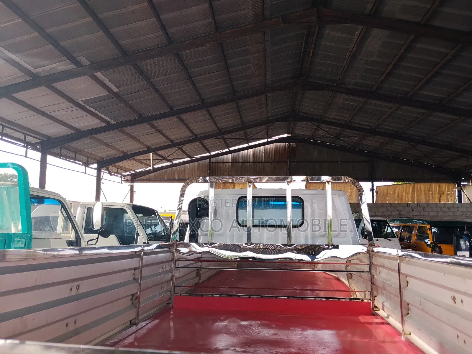 Toyota Dyna200 4 Tires