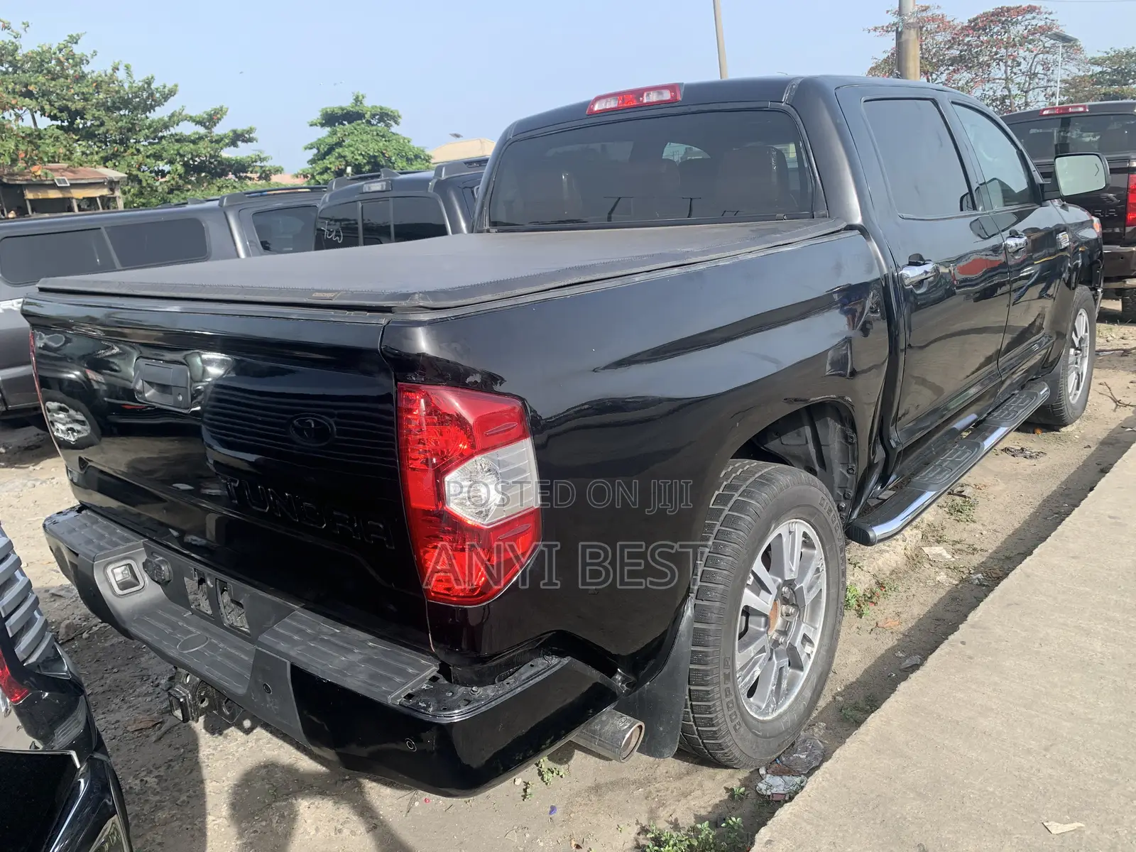 Toyota Tundra 2016 Black