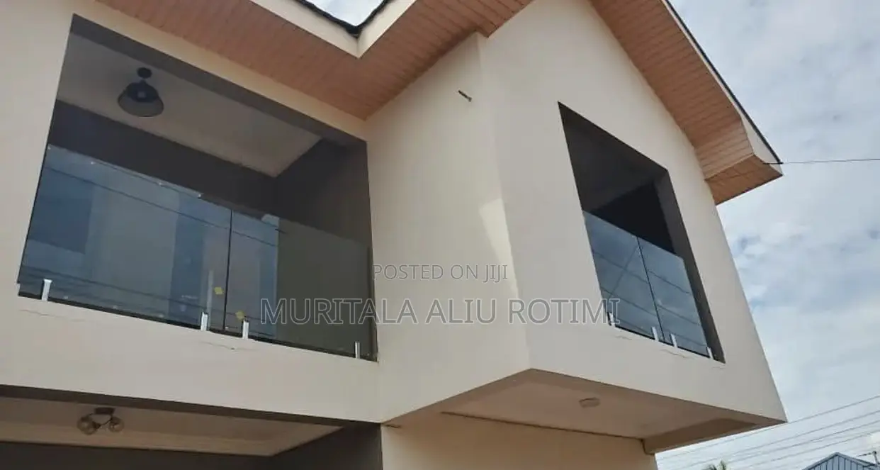 Frameless Handrail