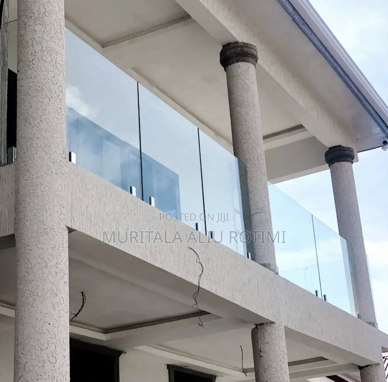 Frameless Handrail