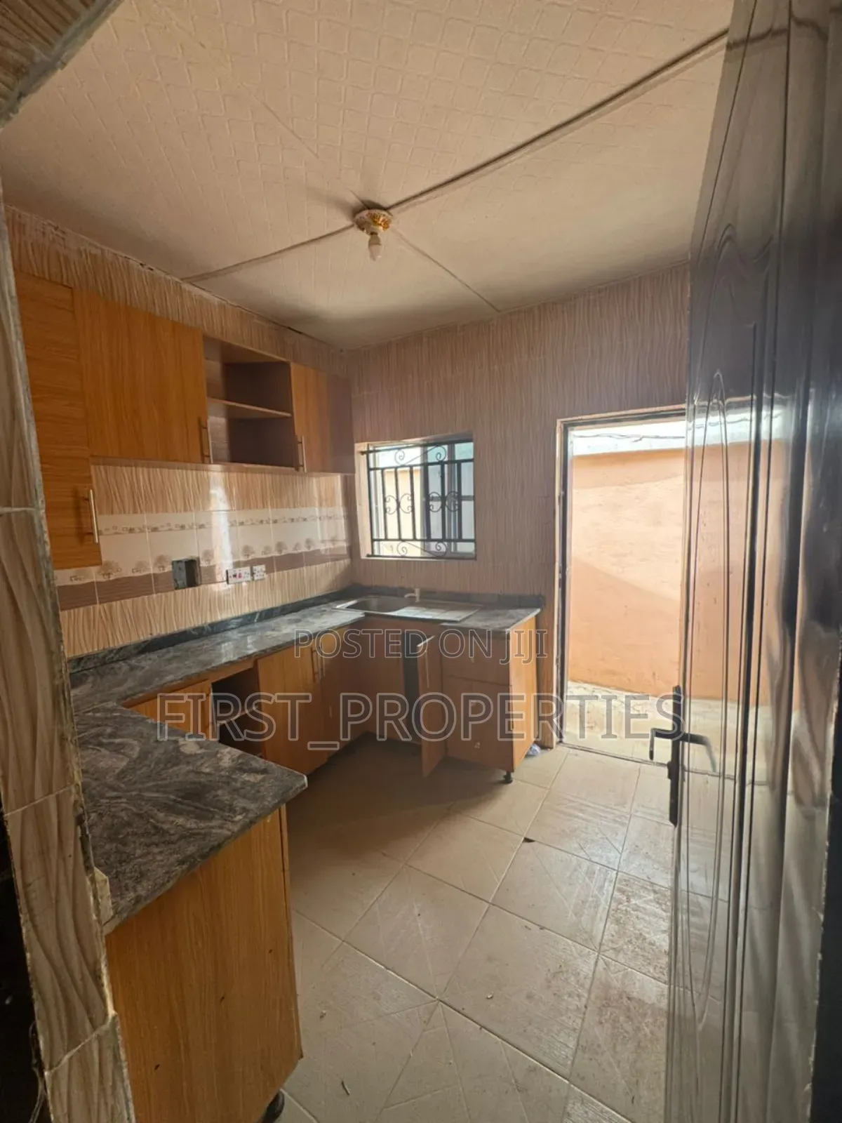 Furnished 3bdrm Bungalow in Behind Butoal, Apata for sale