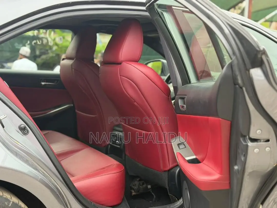 Lexus IS 2015 Gray