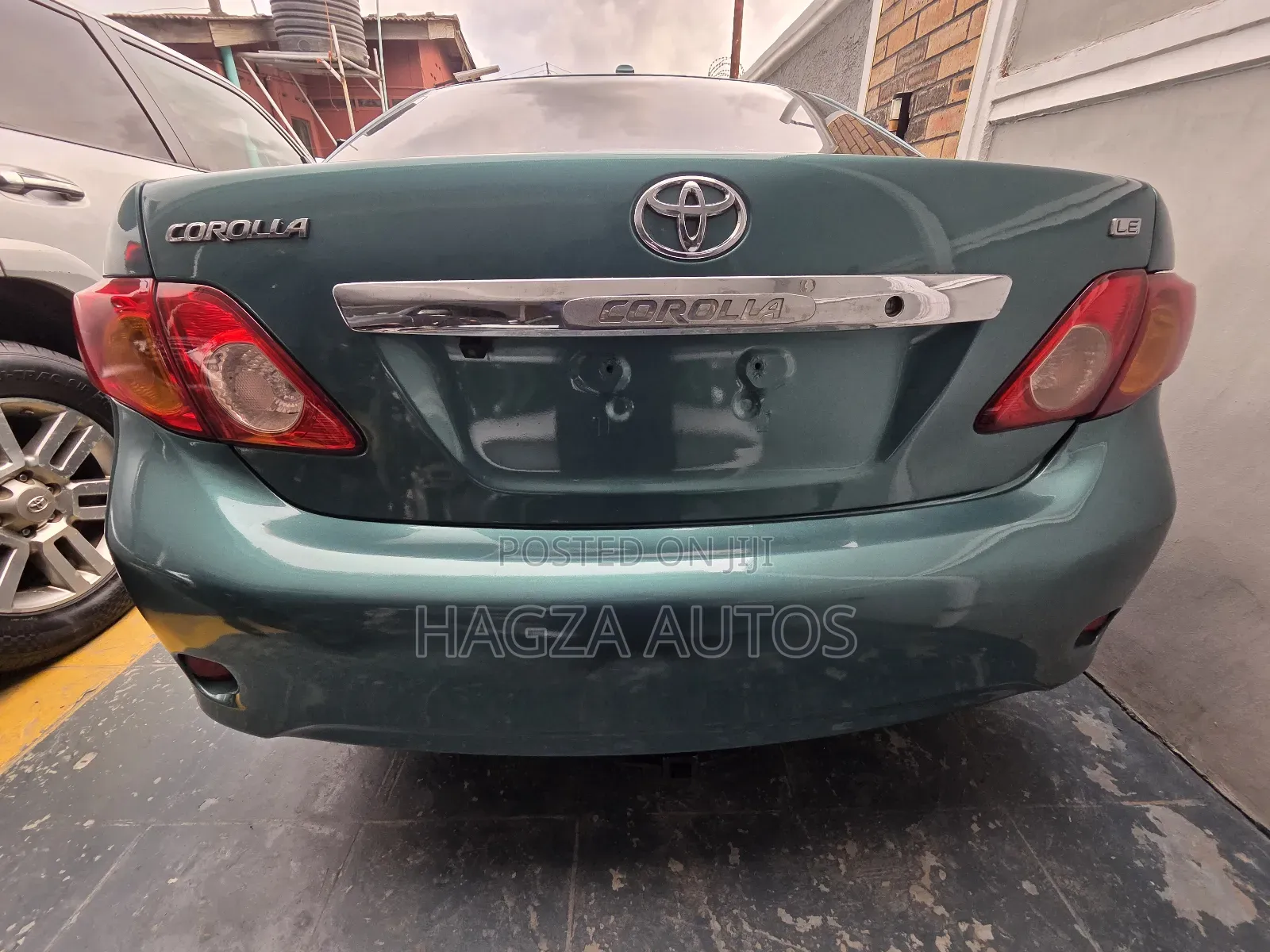 Toyota Corolla LE 4dr Sedan (1.8L 4cyl 4A) 2010 Gray