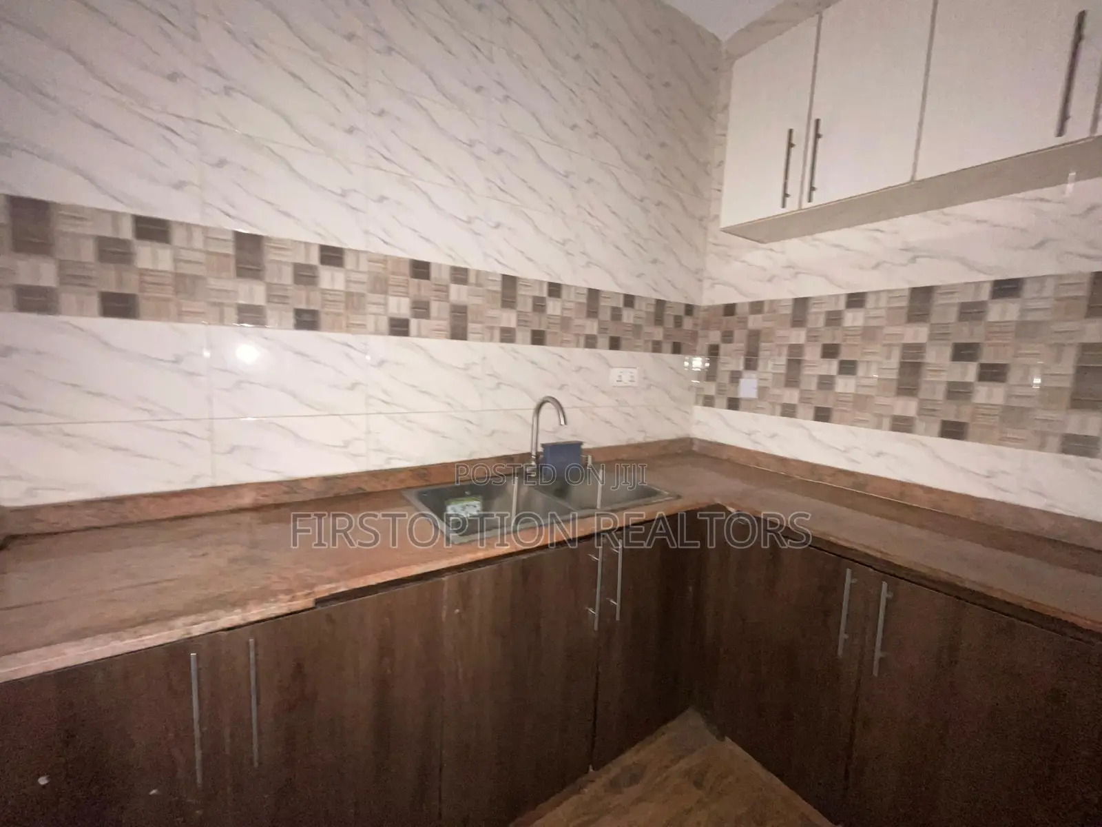 3bdrm Bungalow in Awoyaya for sale