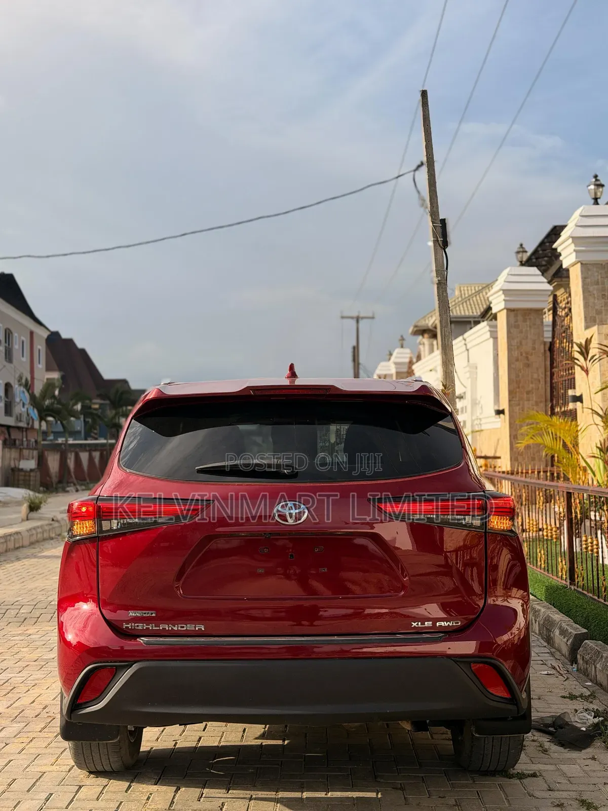 Toyota Highlander XLE AWD 2020 Red