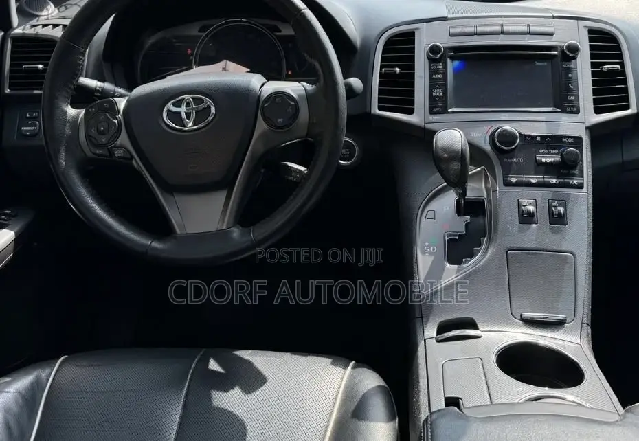 Toyota Venza XLE AWD 2013 White