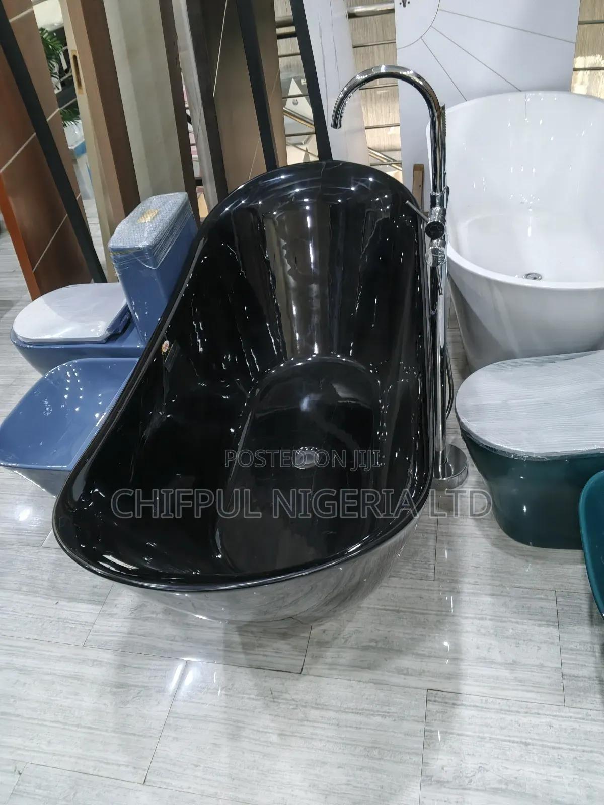 Dike Straight Black Bath