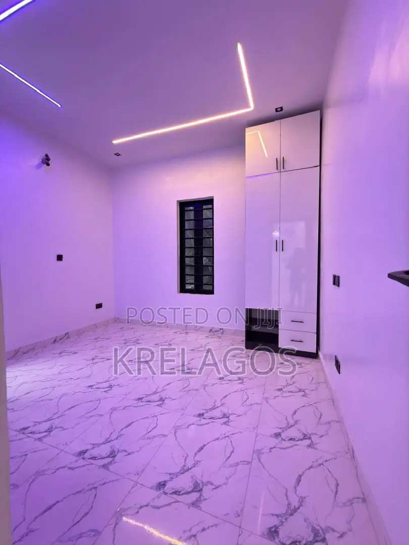 4bdrm Duplex in Ado / Ajah for sale
