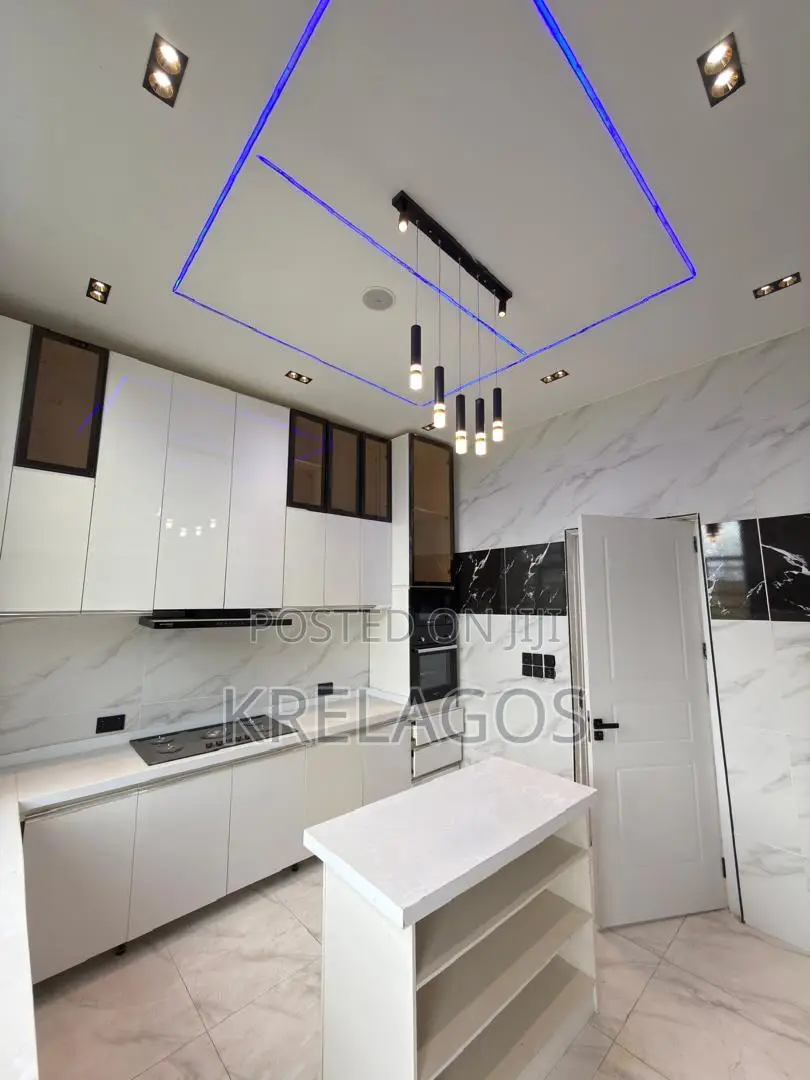 4bdrm Duplex in Ado / Ajah for sale