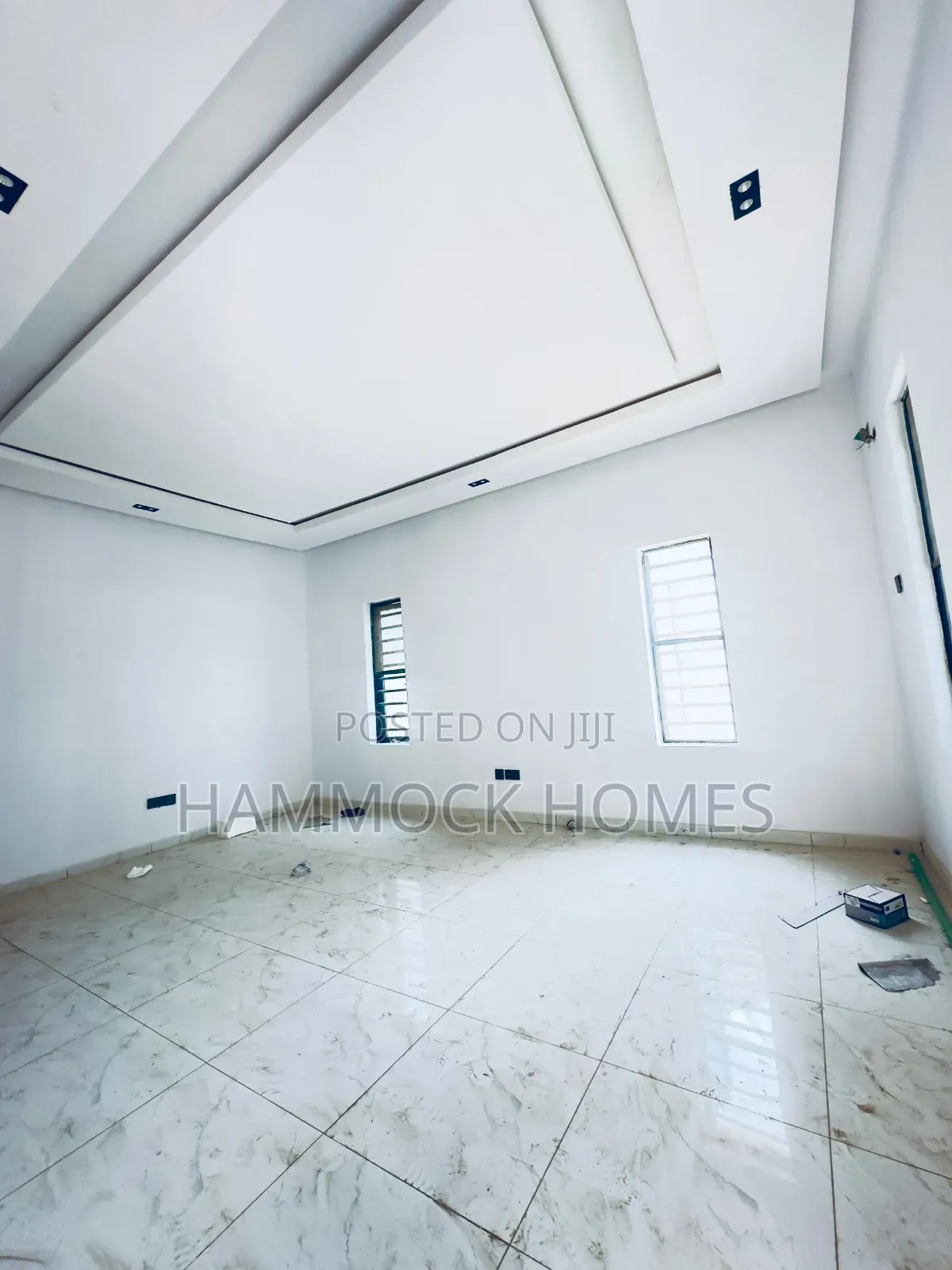 4bdrm Bungalow in Ile Tuntun Estate, Jericho for sale