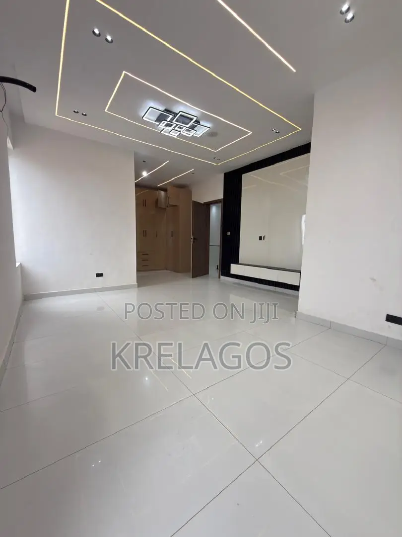 4bdrm Duplex in Ado / Ajah for sale