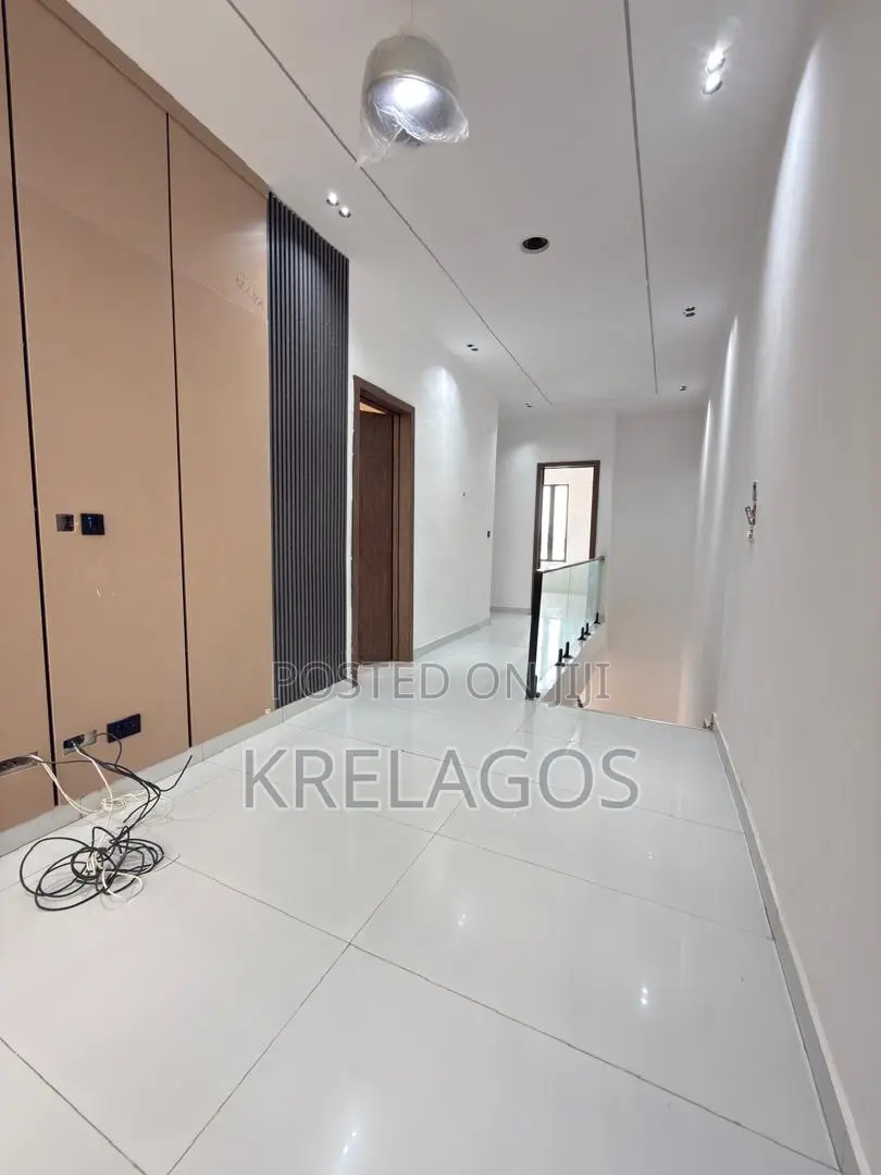 4bdrm Duplex in Ado / Ajah for sale