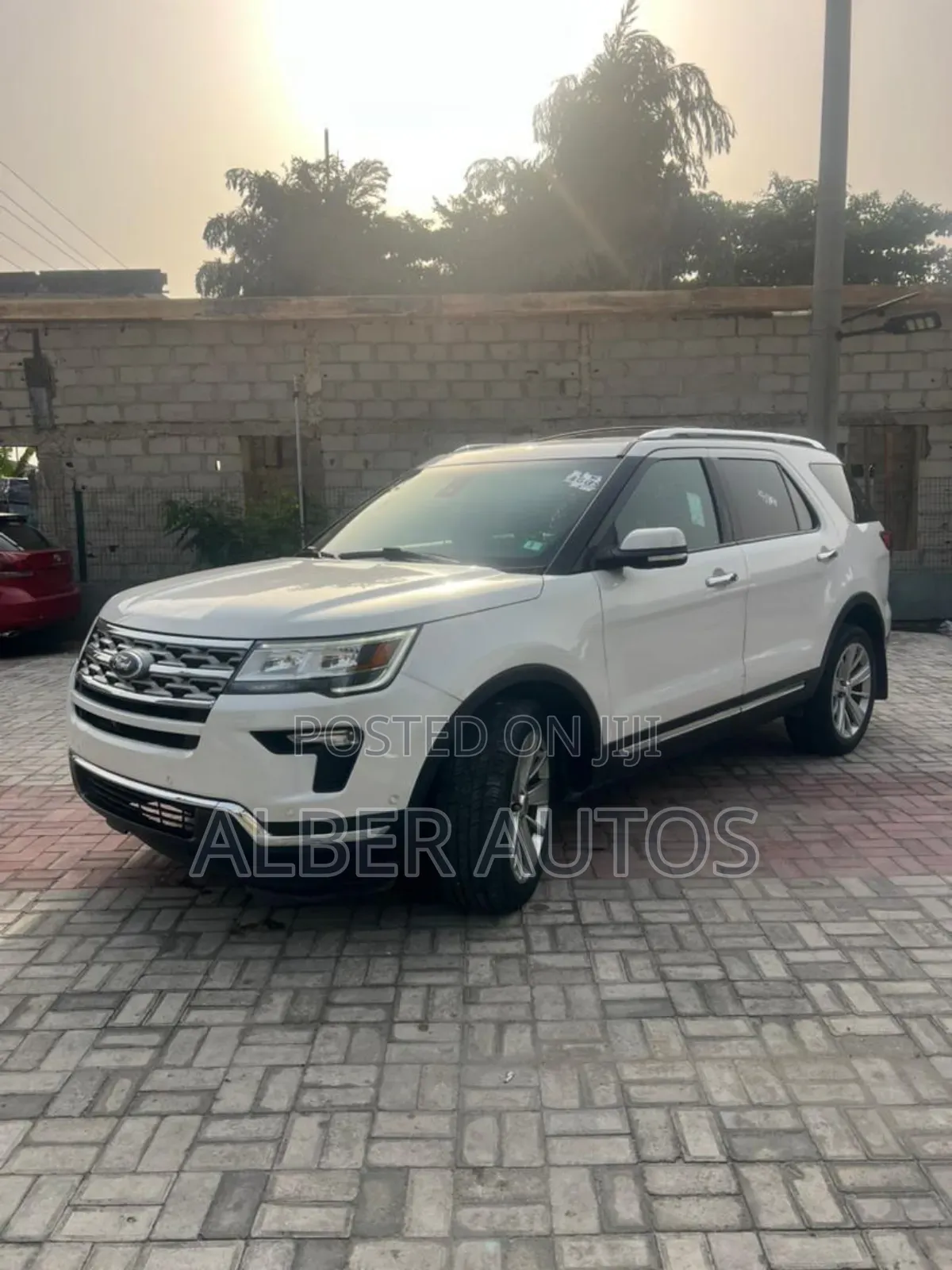 Ford Explorer Limited FWD 2019 White