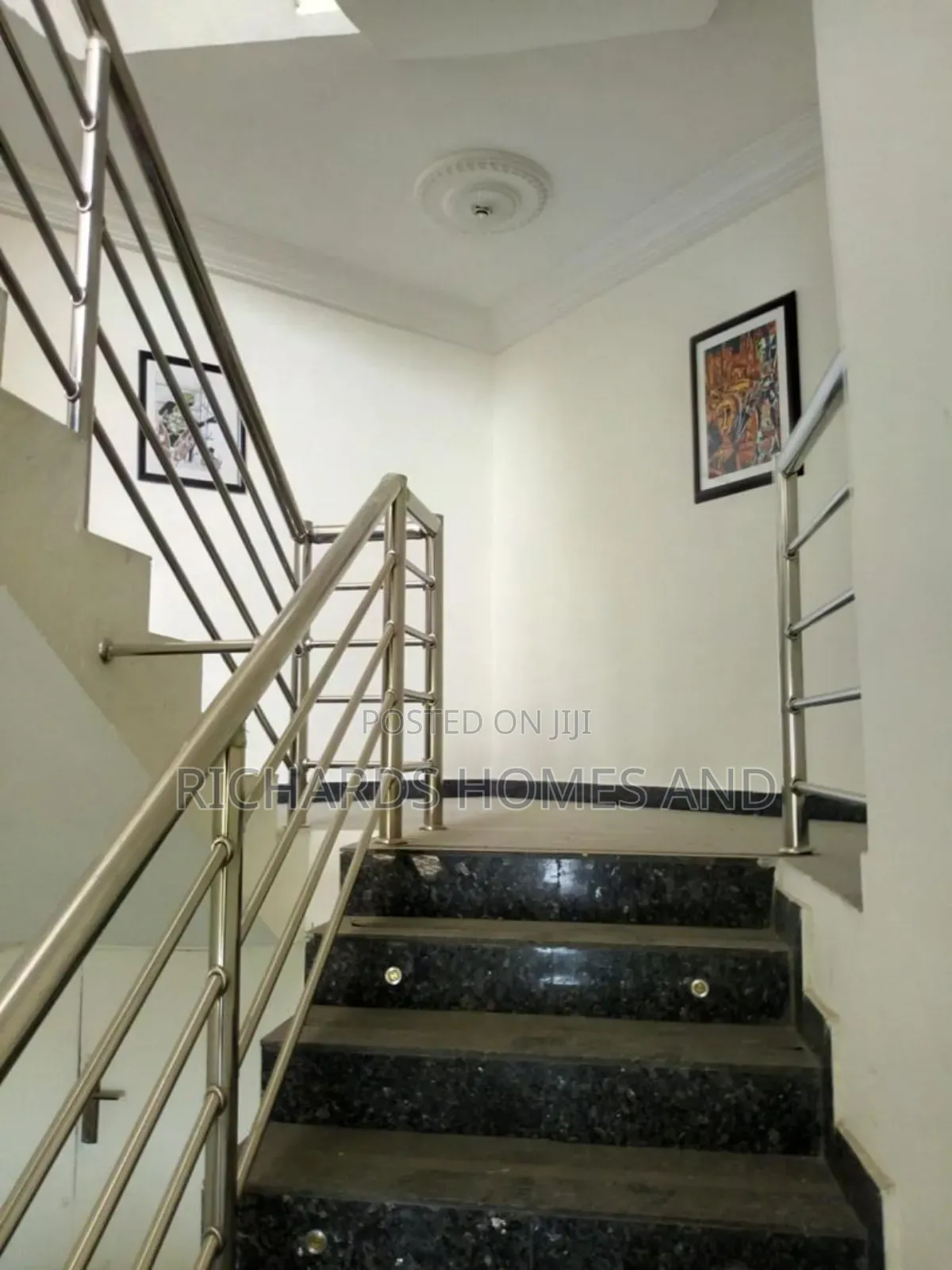 3bdrm Block of Flats in Lekki Phase 1 for sale