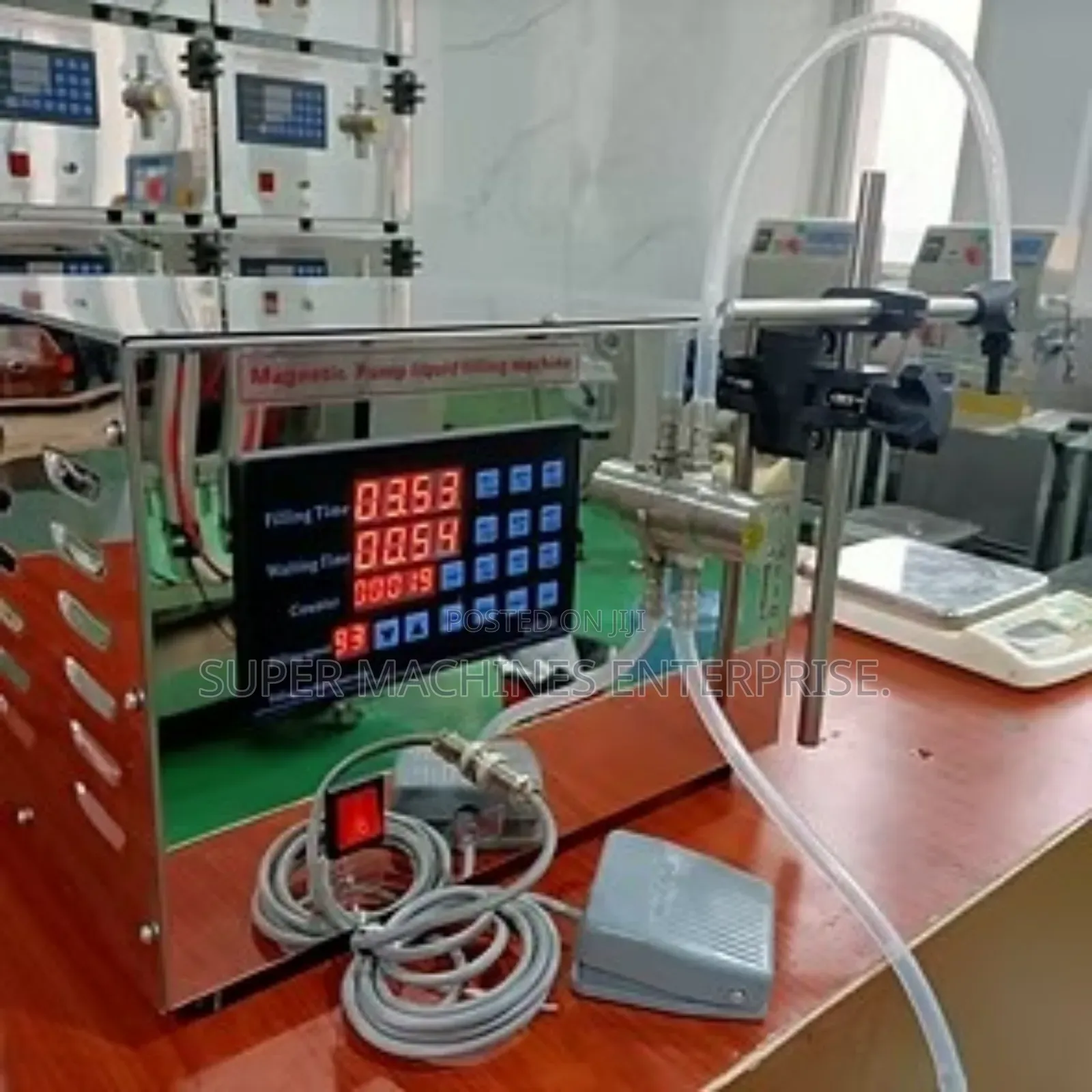 Liquid Filling Machine With Magnetic Pump