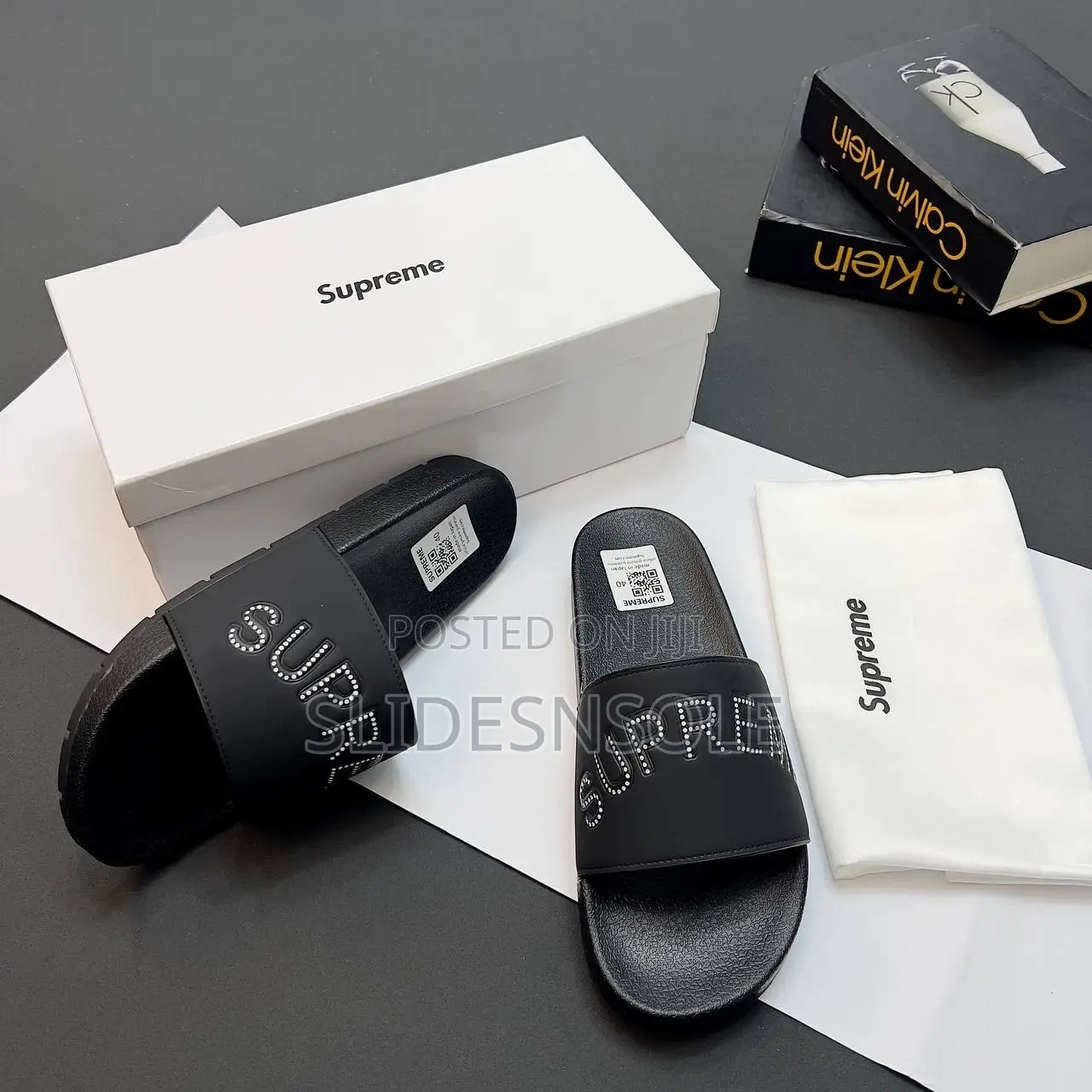 Supreme Luxe Comfort Slides