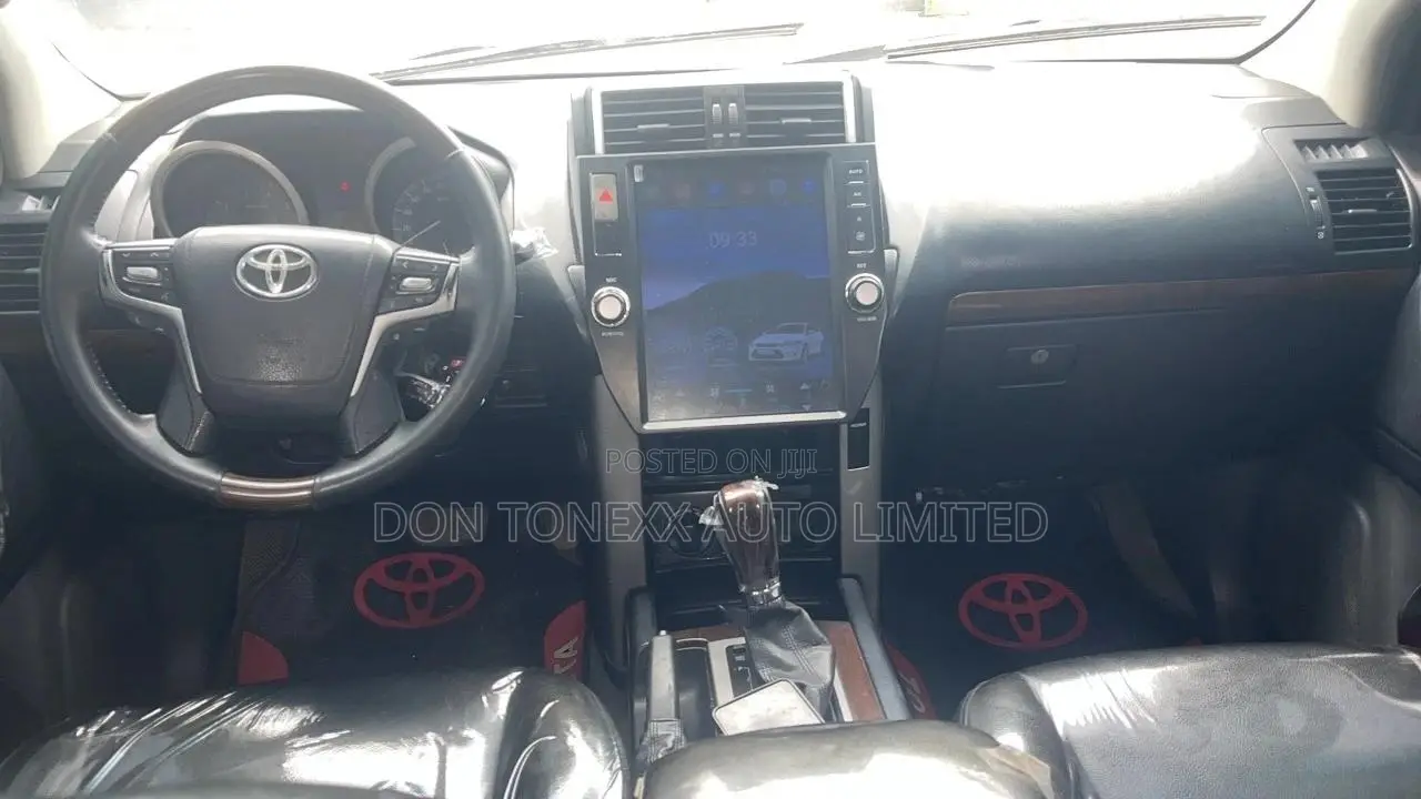 Toyota Land Cruiser Prado 2.7 i 2012 Black