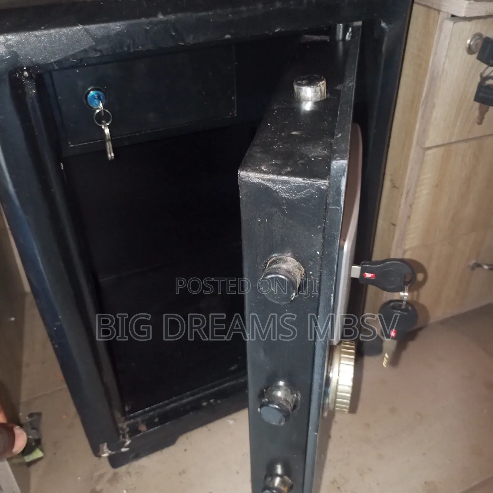 S2 Medium Size Fireproof Safe