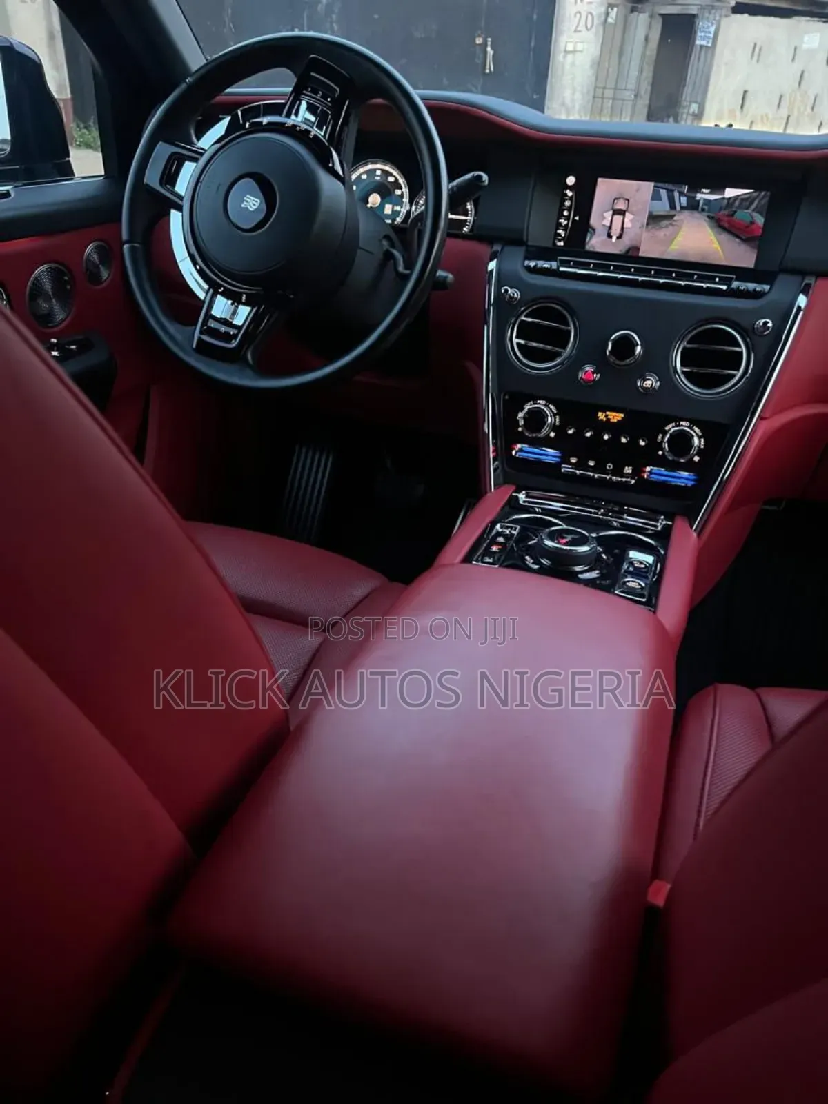 Rolls-Royce Cullinan Black Badge 2022 White