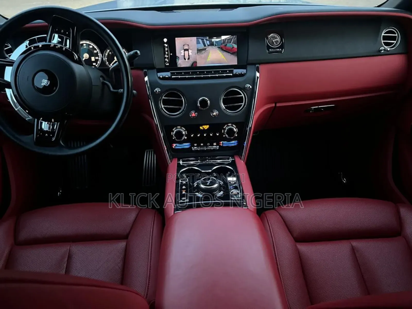 Rolls-Royce Cullinan Black Badge 2022 White