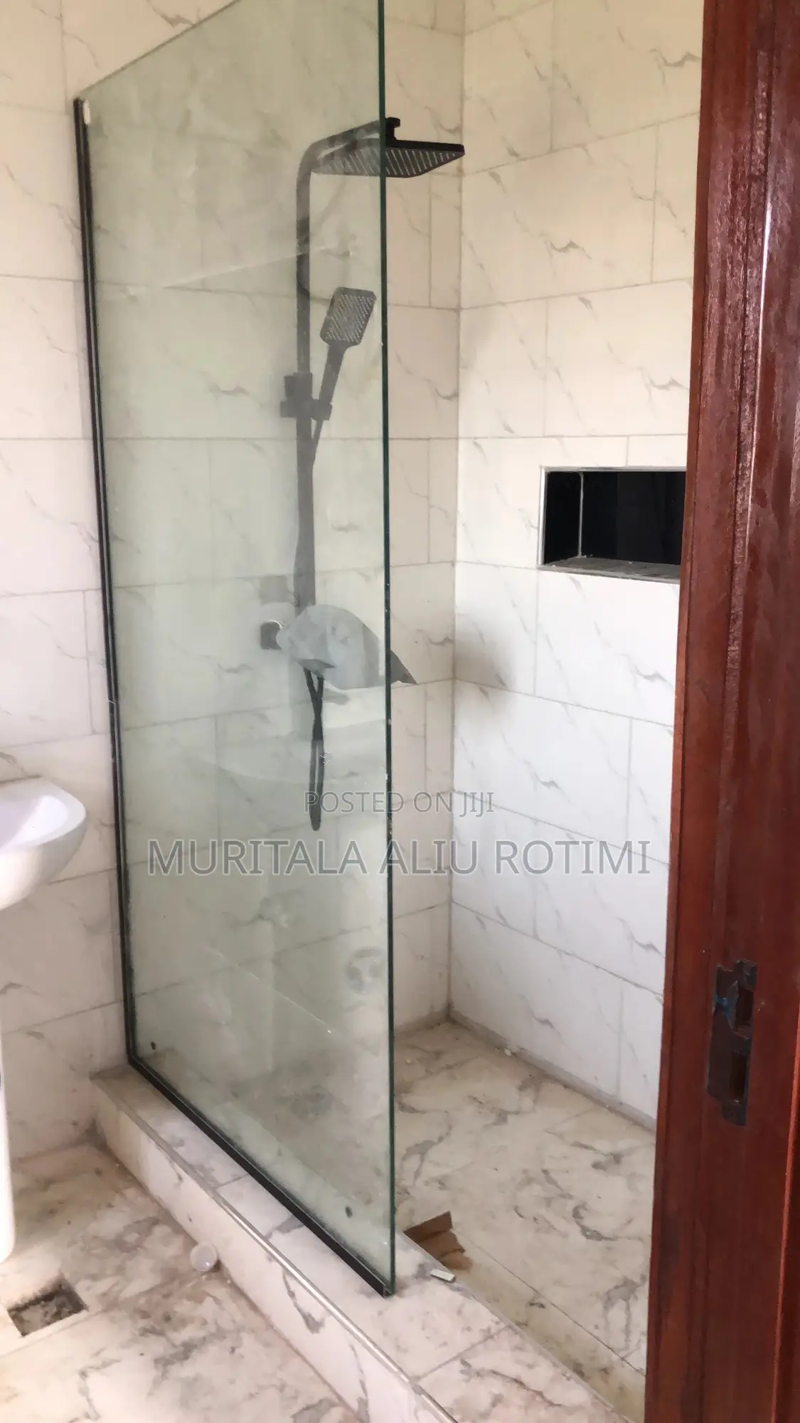 Frameless Shower Glass Enclosure
