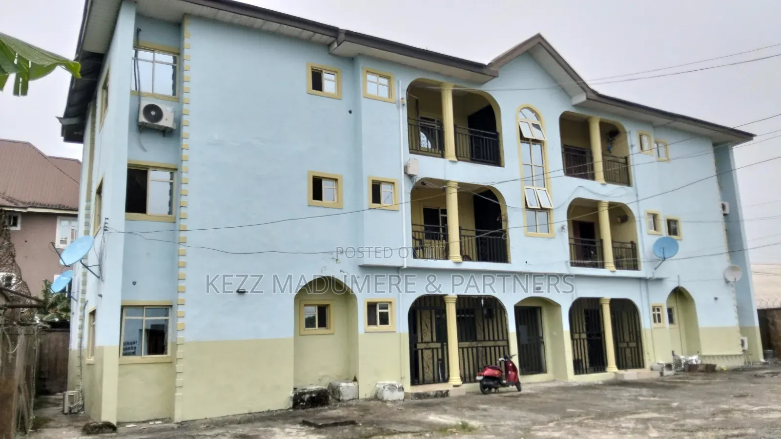 2bdrm Block of Flats in Back Of Nta Station,, Obio-Akpor for sale