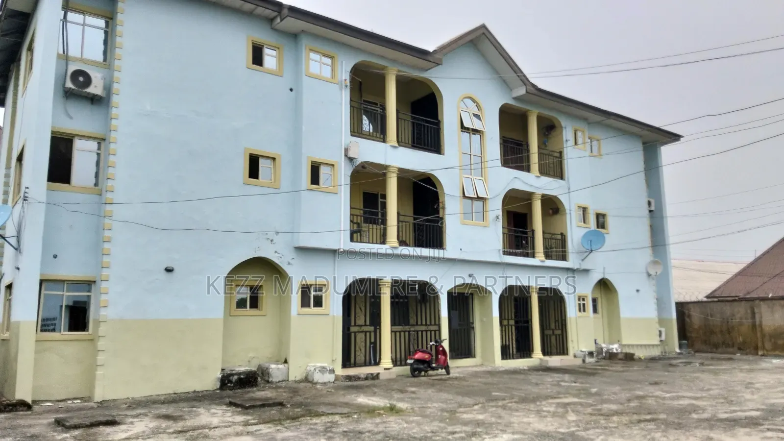 2bdrm Block of Flats in Back Of Nta Station,, Obio-Akpor for sale