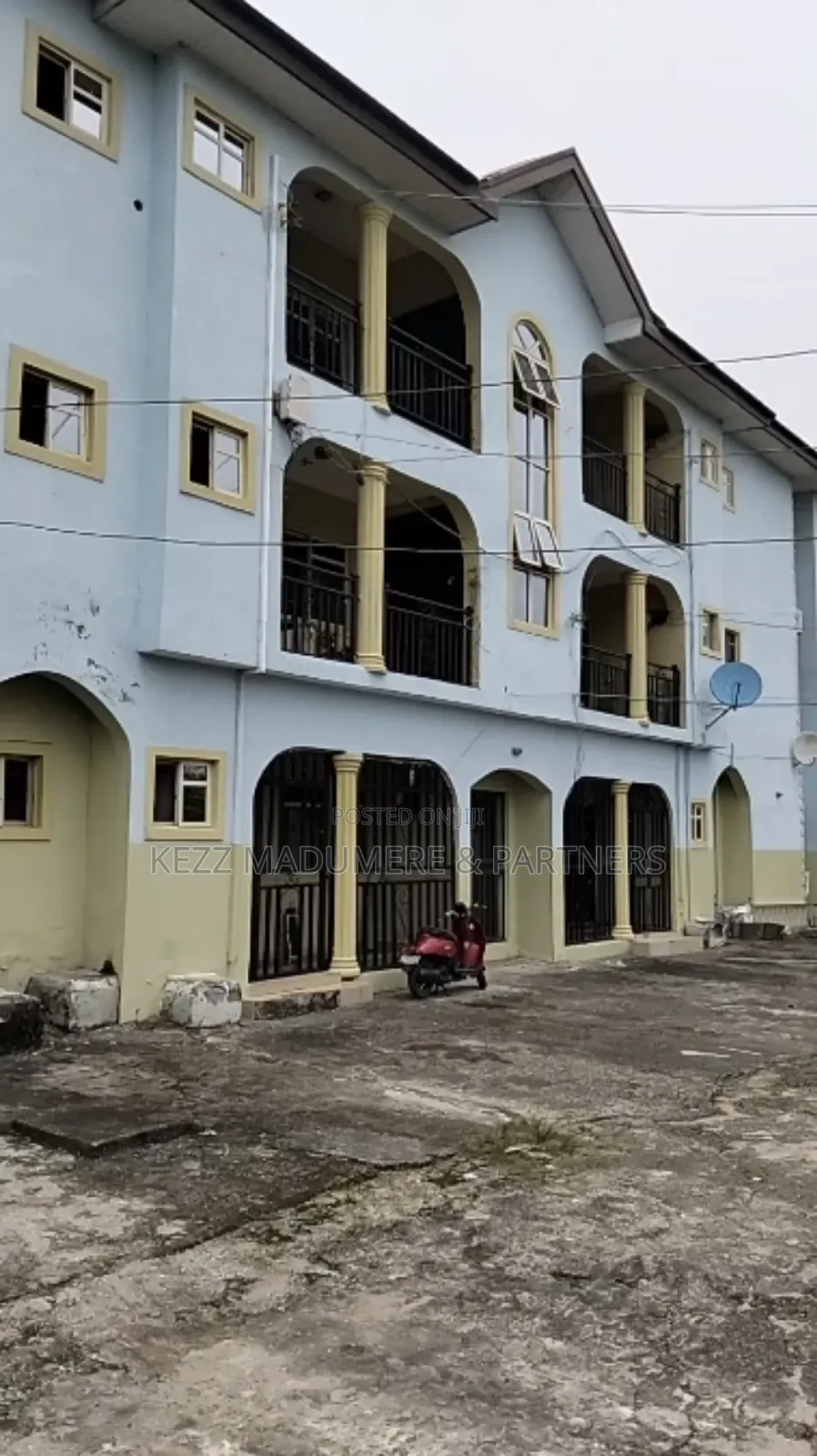 2bdrm Block of Flats in Back Of Nta Station,, Obio-Akpor for sale