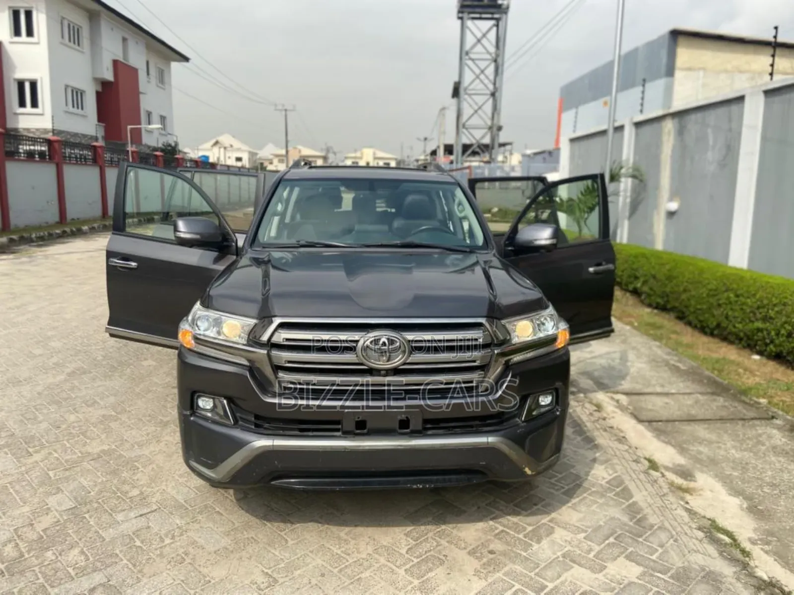 Toyota Land Cruiser 4.0 V6 GXR 2018 Gray