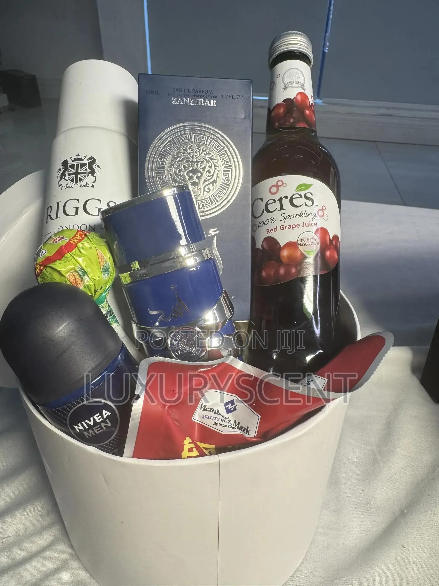 Valentine Love Box – Stylish & Thoughtful Gift