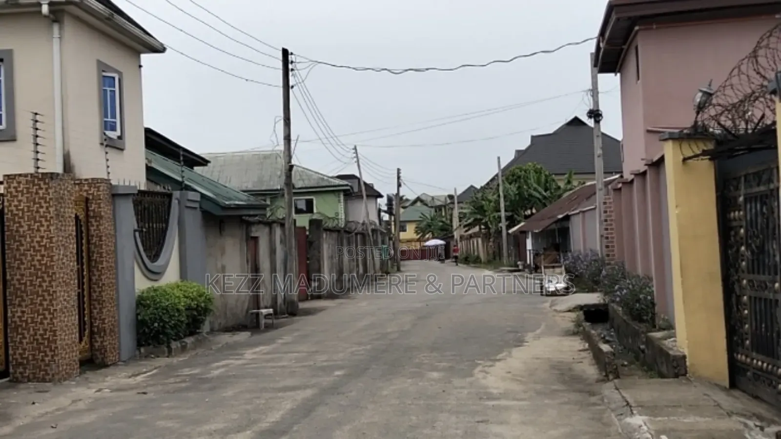 For Sale : Cofo 3 1⁄2 Plots, Gated Street Nta Road, Ph
