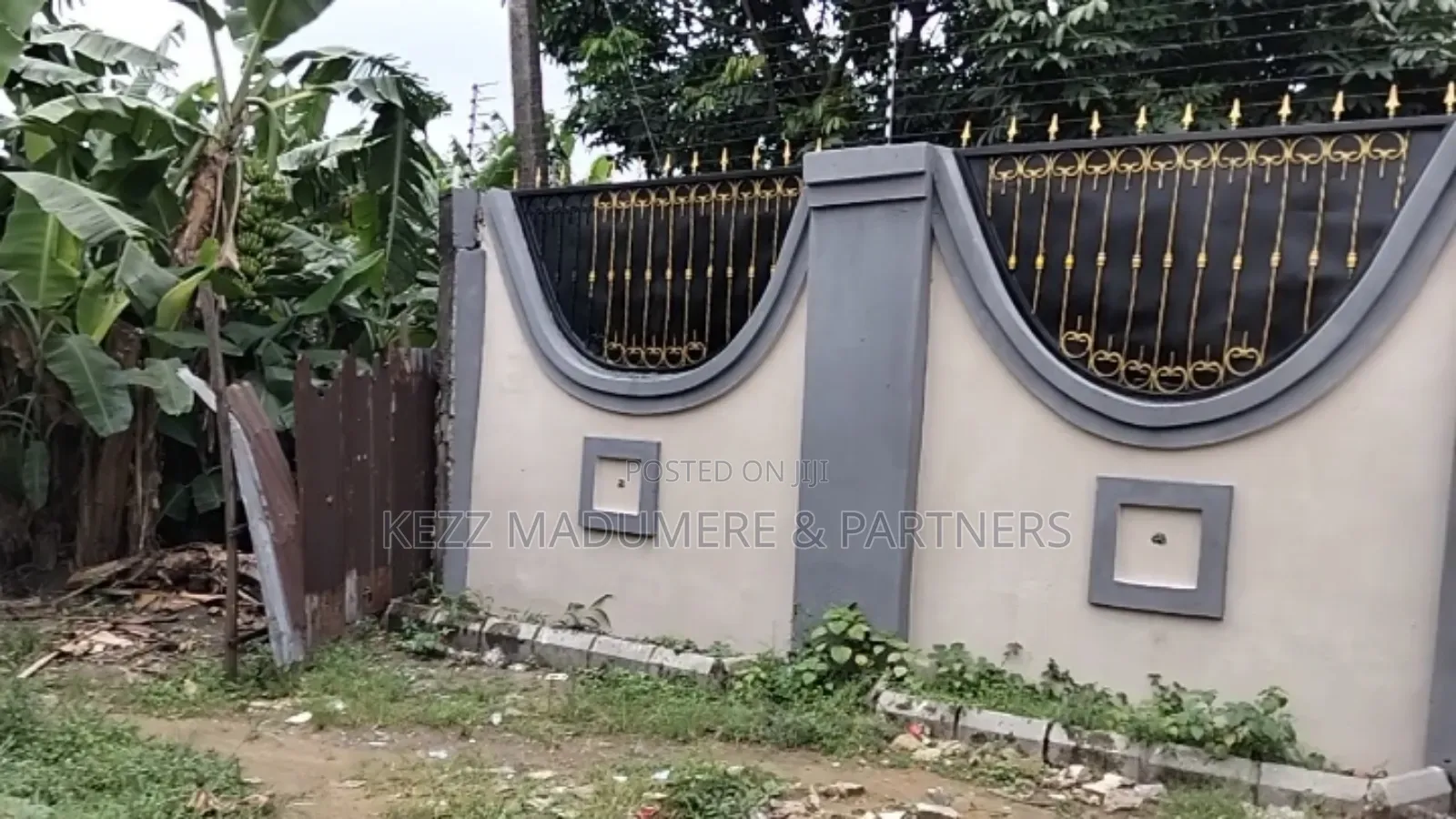 For Sale : Cofo 3 1⁄2 Plots, Gated Street Nta Road, Ph